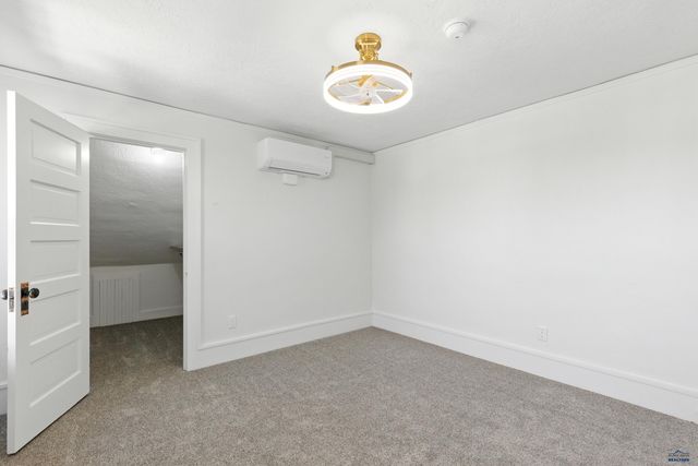 1102 9TH ST, Rapid City, SD 57701