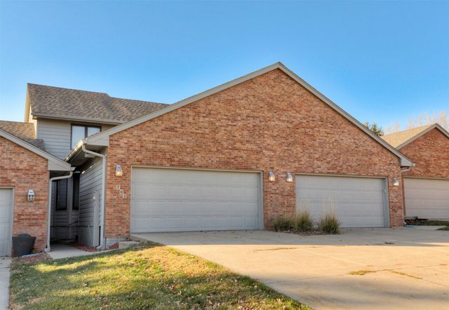 702 58th Street, West Des Moines, IA 50266