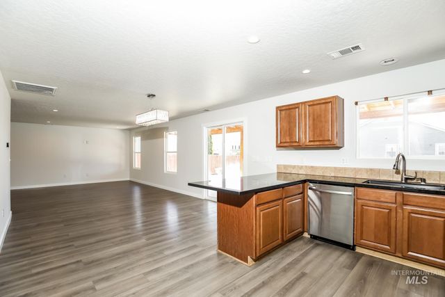 16208 Plow Ave, Caldwell, ID 83607