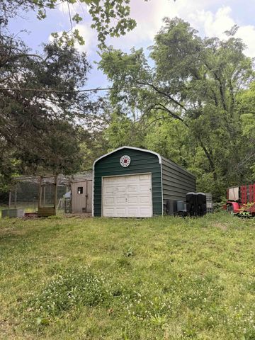 7552 Nolensville Rd, Nolensville, TN 37135