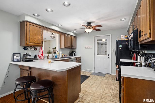 1106 W ORCHARD Lane, Peoria, IL 61615