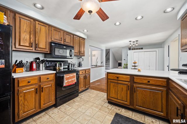 1106 W ORCHARD Lane, Peoria, IL 61615