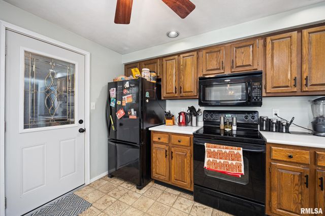 1106 W ORCHARD Lane, Peoria, IL 61615