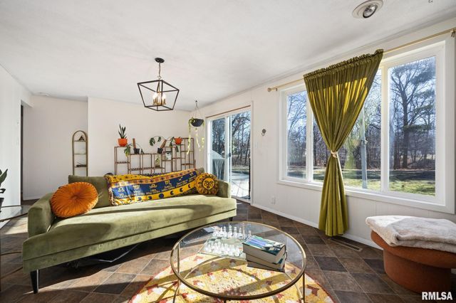 1106 W ORCHARD Lane, Peoria, IL 61615