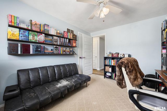 1106 W ORCHARD Lane, Peoria, IL 61615