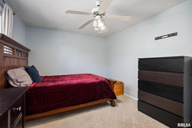 1106 W ORCHARD Lane, Peoria, IL 61615