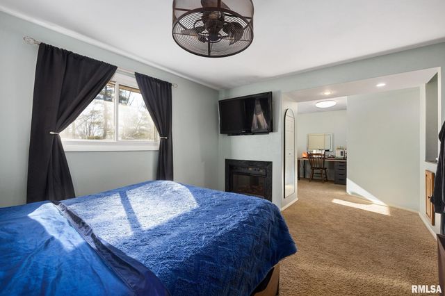 1106 W ORCHARD Lane, Peoria, IL 61615