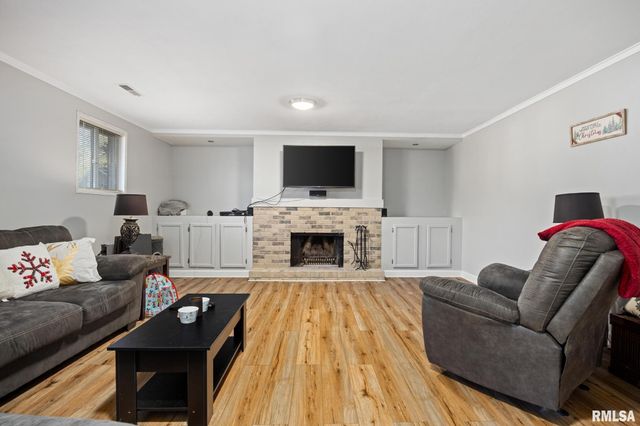 1106 W ORCHARD Lane, Peoria, IL 61615