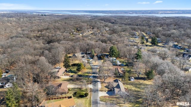 1106 W ORCHARD Lane, Peoria, IL 61615