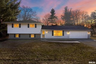 1106 W ORCHARD Lane, Peoria, IL 61615