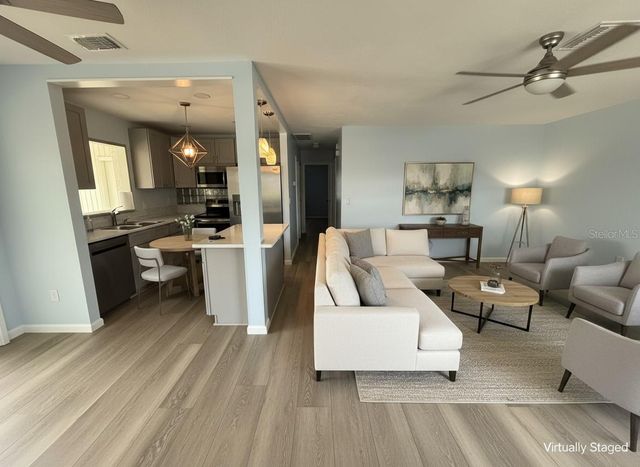 110-112 GLOUCESTER BOULEVARD, Sun City Center, FL 33573