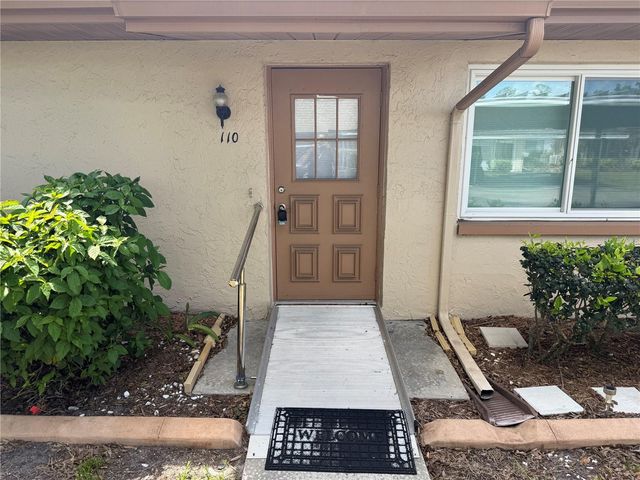 110-112 GLOUCESTER BOULEVARD, Sun City Center, FL 33573