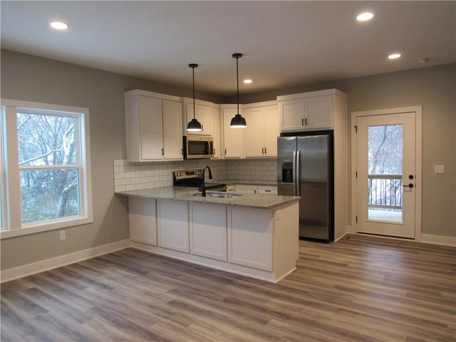 503 N Lexington Street, Harrisonville, MO 64701