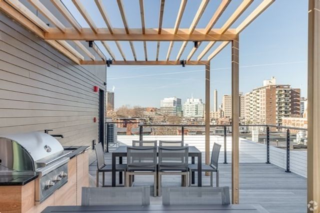 9-11 Burney 305, Boston, MA 02120