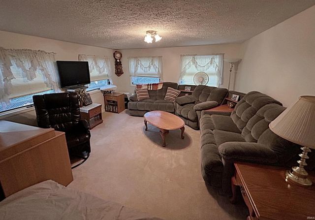4378 N Private Road 1185 E, Loogootee, IN 47553