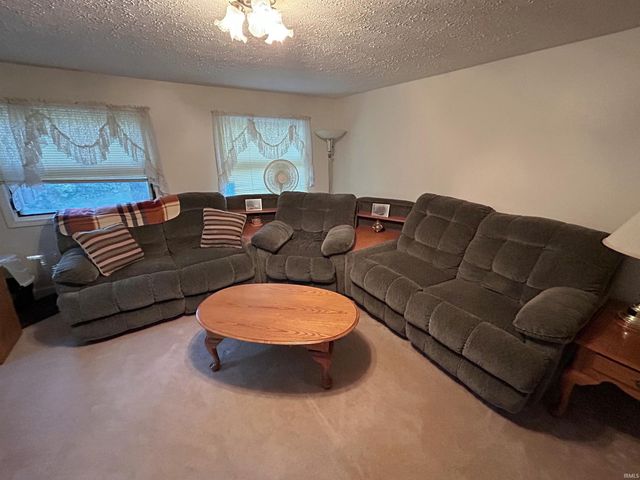 4378 N Private Road 1185 E, Loogootee, IN 47553