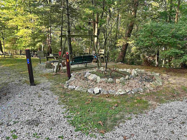 4378 N Private Road 1185 E, Loogootee, IN 47553
