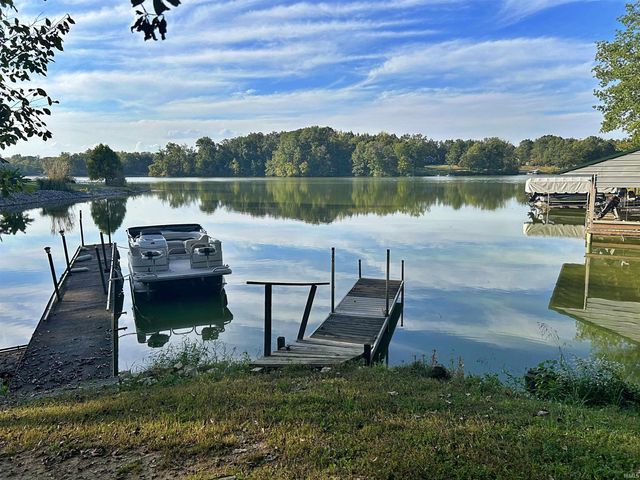 4378 N Private Road 1185 E, Loogootee, IN 47553