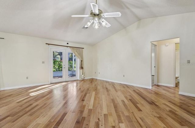 304 BRIGADOON CIRCLE, Leesburg, FL 34788