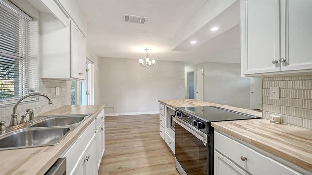 2026 GREENDALE DRIVE, Sarasota, FL 34232