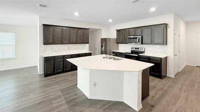 1310 Sideboard Drive, Nevada, TX 75173