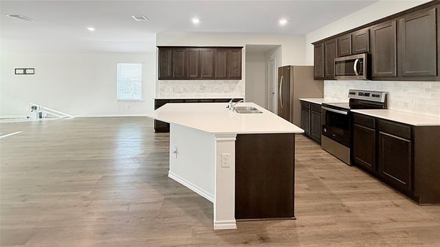 1310 Sideboard Drive, Nevada, TX 75173