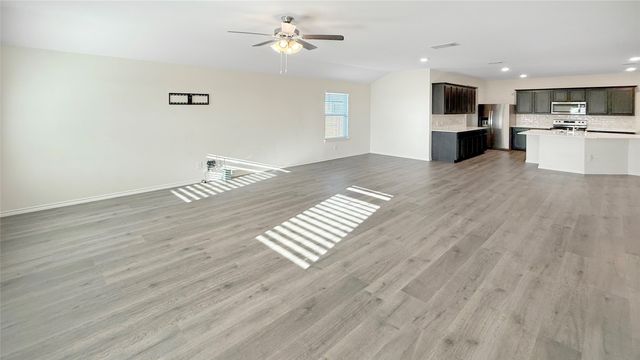 1310 Sideboard Drive, Nevada, TX 75173