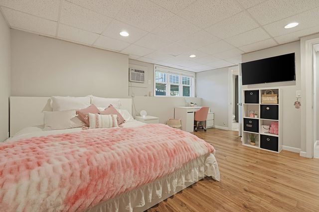 35 Macarthur Dr, Millbury, MA 01527