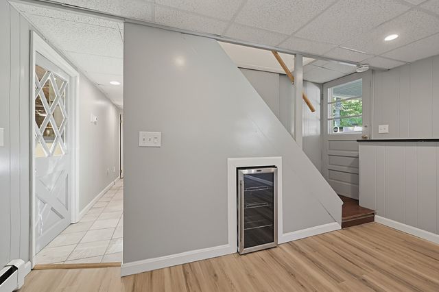 35 Macarthur Dr, Millbury, MA 01527