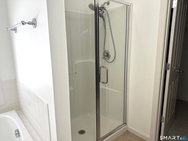 117 Country Club Drive 117, Oxford, CT 06478