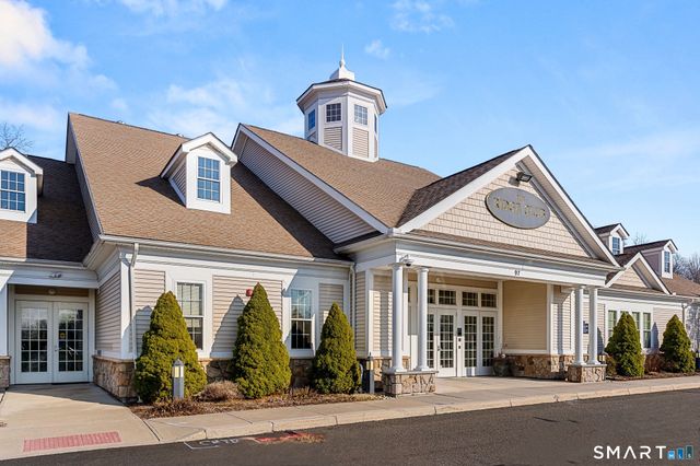 117 Country Club Drive 117, Oxford, CT 06478