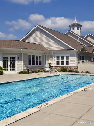 117 Country Club Drive 117, Oxford, CT 06478