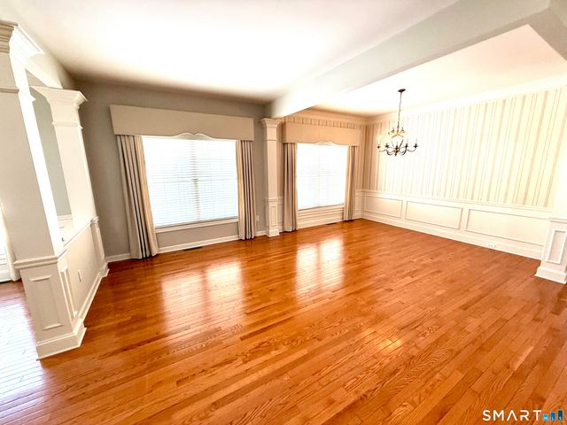 117 Country Club Drive 117, Oxford, CT 06478