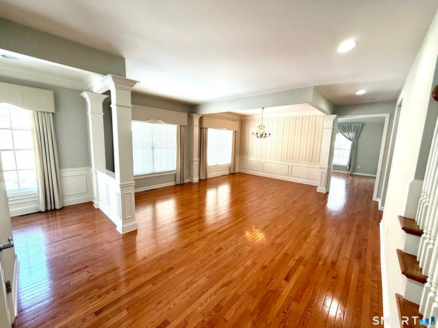 117 Country Club Drive 117, Oxford, CT 06478