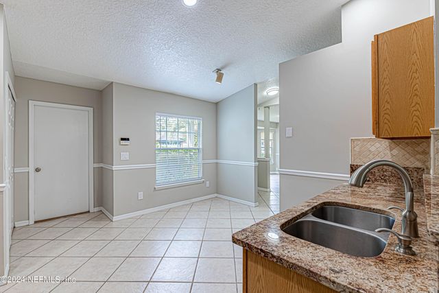 1527 MARBLE LAKE Drive, Jacksonville, FL 32221