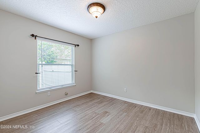 1527 MARBLE LAKE Drive, Jacksonville, FL 32221