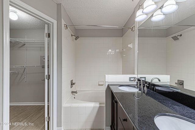 1527 MARBLE LAKE Drive, Jacksonville, FL 32221