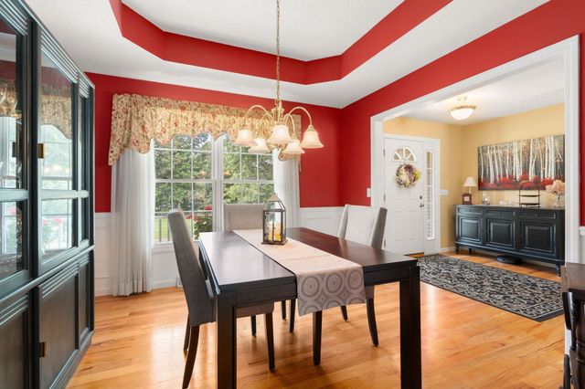 75 Hillcrest Circle, Westfield, MA 01085