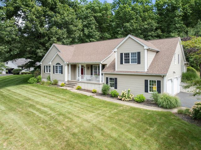 75 Hillcrest Circle, Westfield, MA 01085