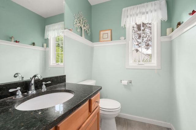 75 Hillcrest Circle, Westfield, MA 01085