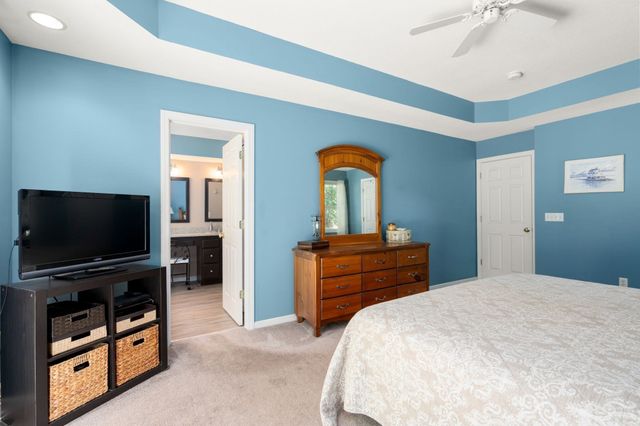 75 Hillcrest Circle, Westfield, MA 01085