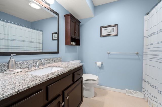 75 Hillcrest Circle, Westfield, MA 01085