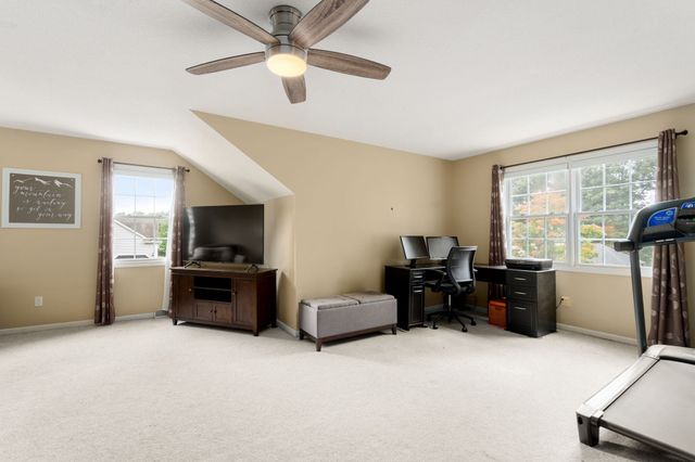 75 Hillcrest Circle, Westfield, MA 01085