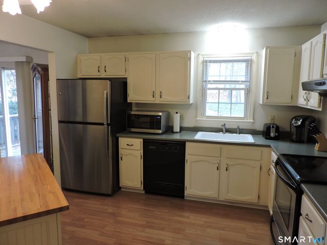 814 Graham Road, South Windsor, CT 06074