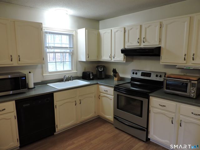 814 Graham Road, South Windsor, CT 06074