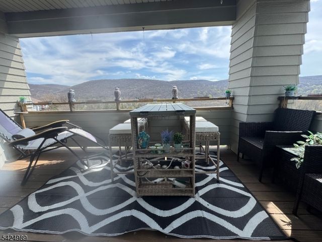 11 Windsor Ct 11, Hardyston Twp., NJ 07419