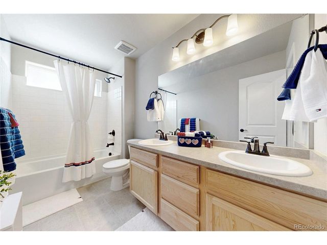 1002 Maplebrook Dr, Windsor, CO 80550