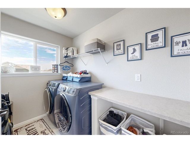 1002 Maplebrook Dr, Windsor, CO 80550