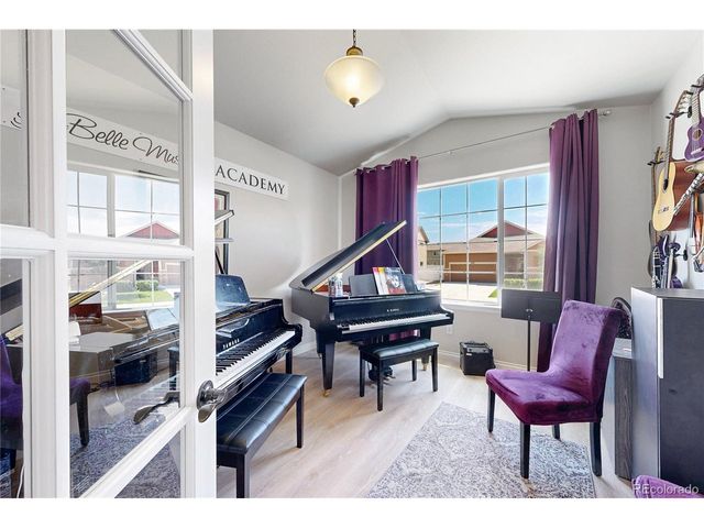 1002 Maplebrook Dr, Windsor, CO 80550