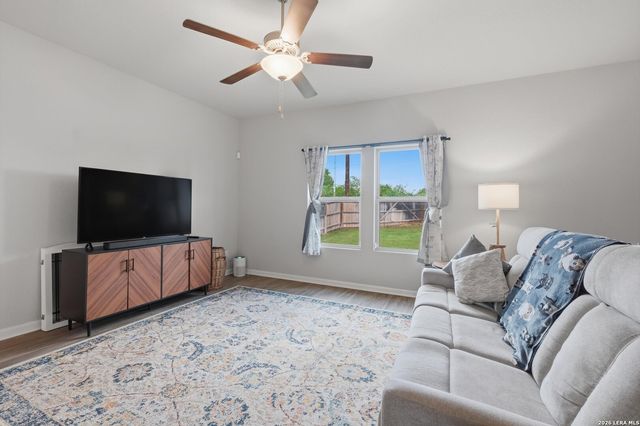7102 Emerald Valley, San Antonio, TX 78242